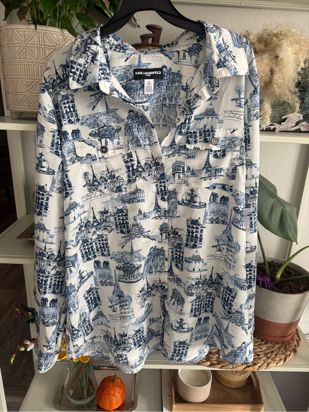 Karl Lagerfeld White & Navy Illustrated Button-Front Shirt Jacket